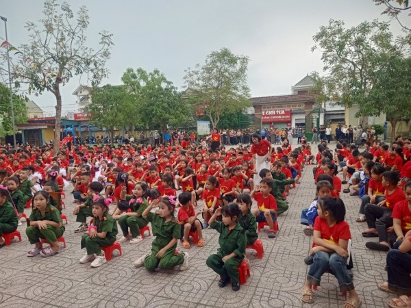 HOẠT ĐỘNG THAM QUAN TRƯỜNG TIỂU HỌC 2024-2025