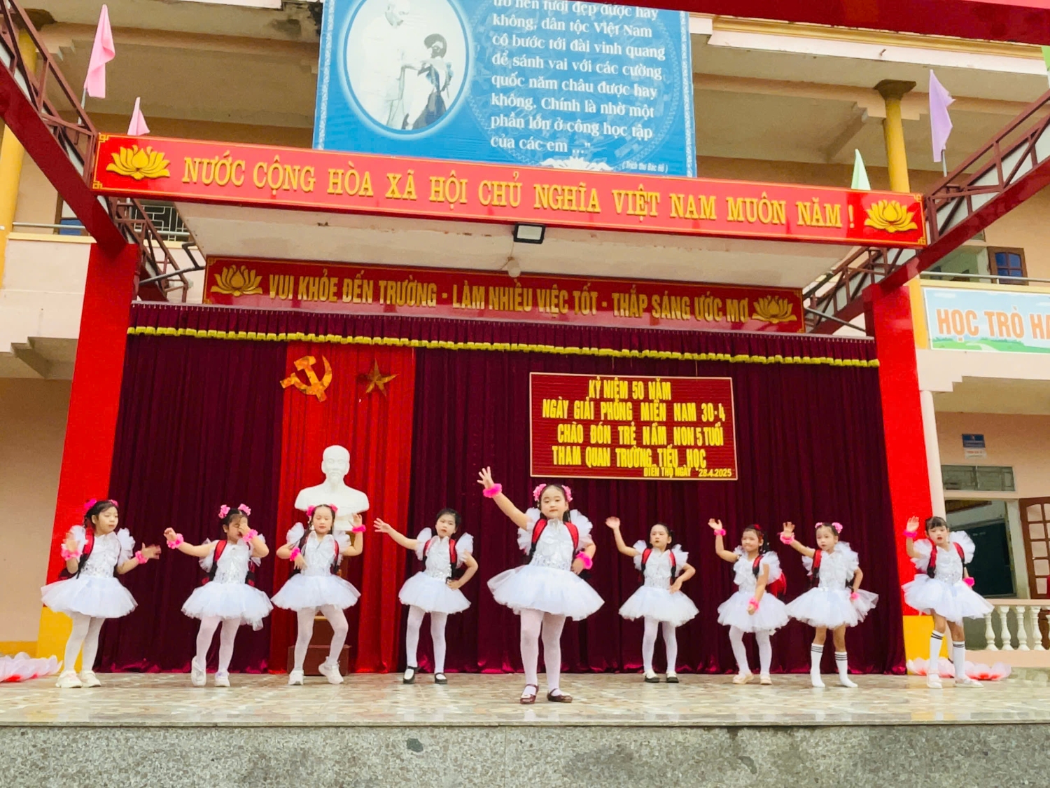 z6548636659033 c504ee7a2bc7b145ffd3b7da8b011760